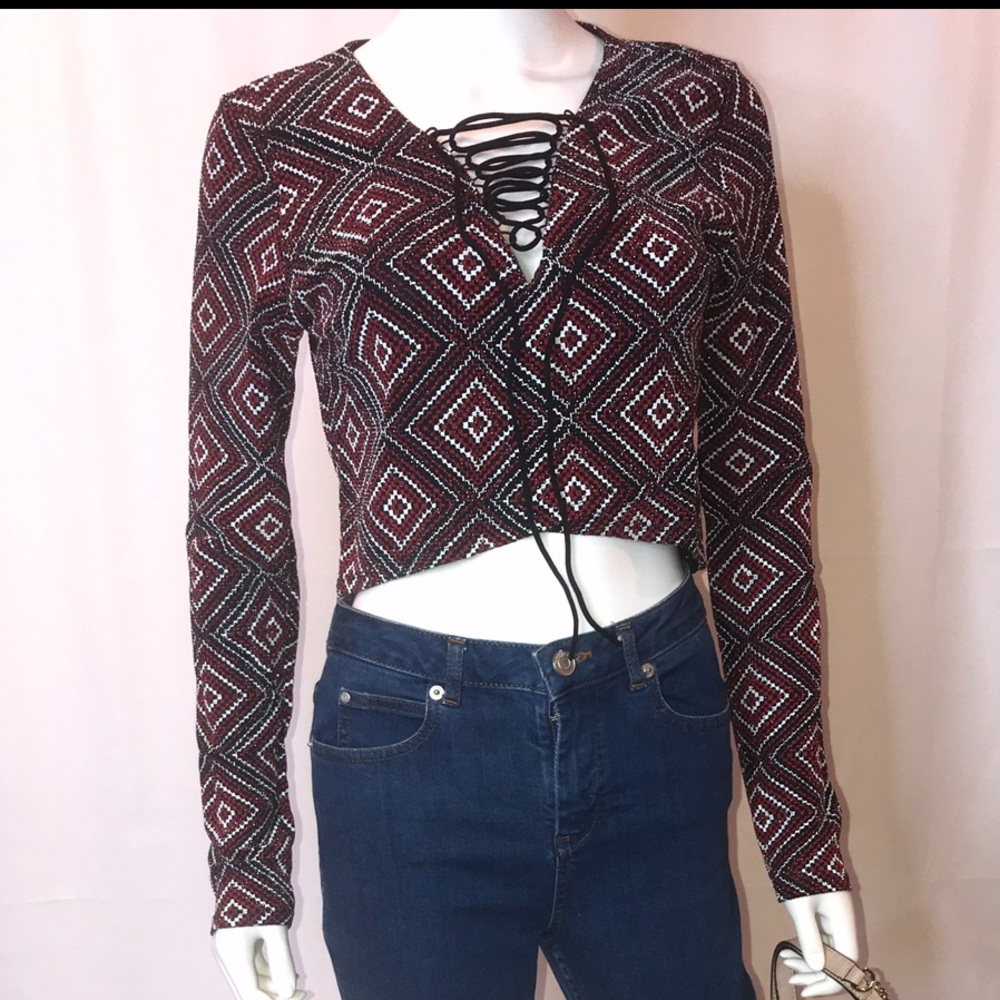PRINTED FESTIVAL TOP - Picture 4 of 4